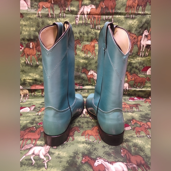 Laredo Teal Heeled Boots - Picture 4 of 15